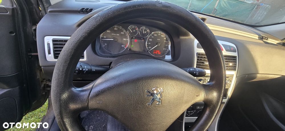 Peugeot 307 1.6 HDi - 9