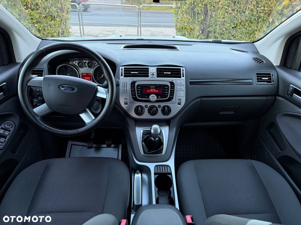 Ford Kuga - 23