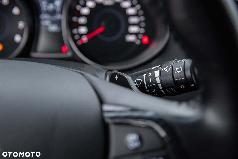 Hyundai Veloster 1.6 DCT Premium - 23