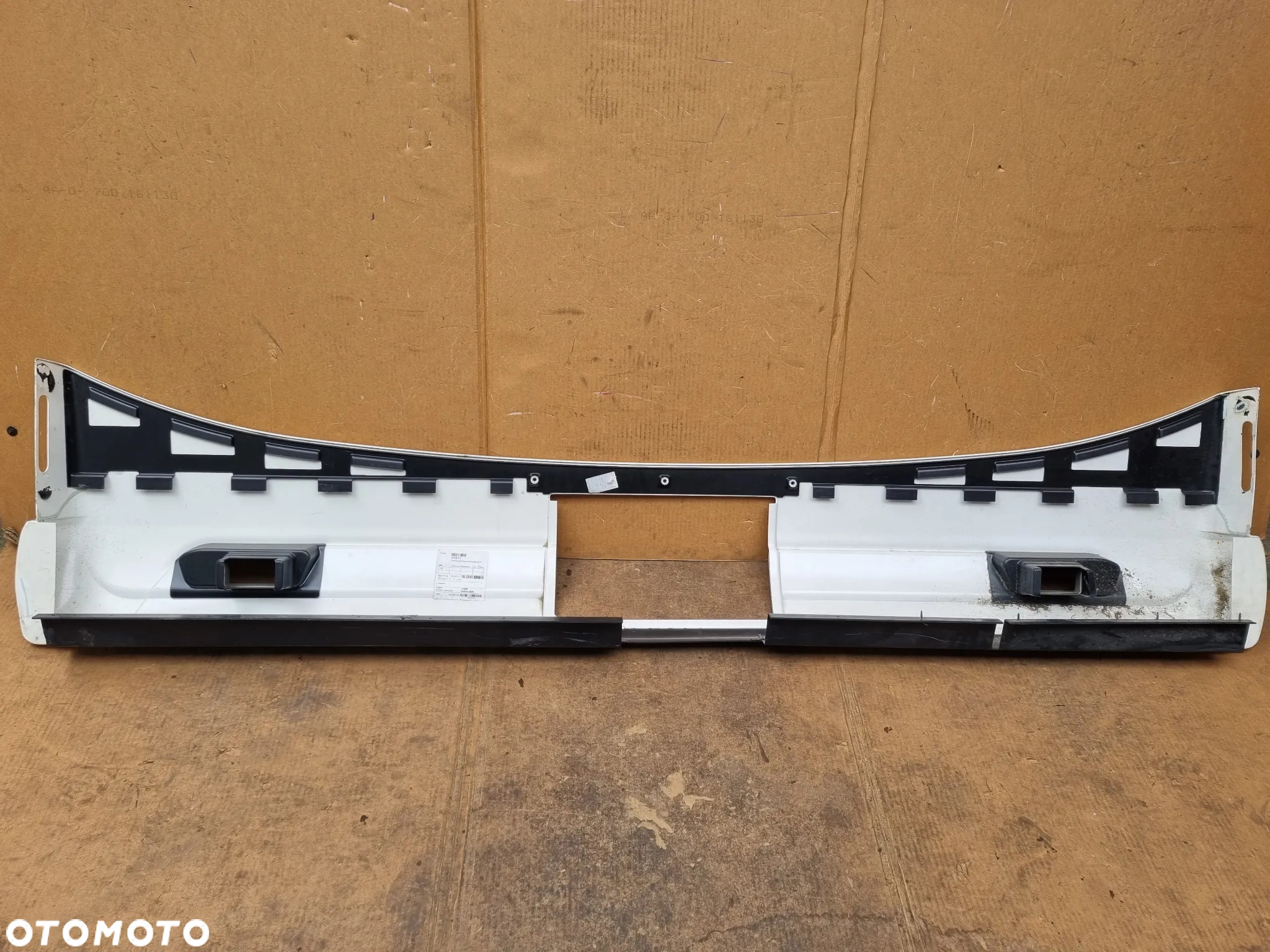 KAMPER MERCEDES HYMER ZDERZAK TYLNY TYL - 5
