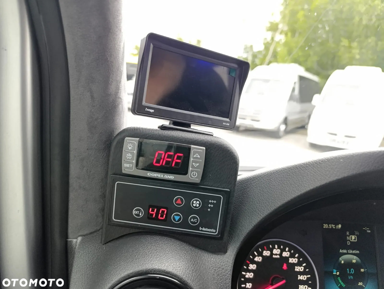 Mercedes-Benz Sprinter 519 - 18