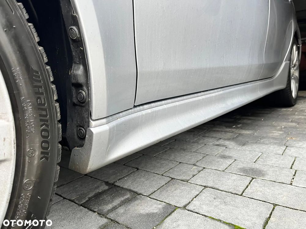 Mitsubishi Lancer 1.8 Intense - 19