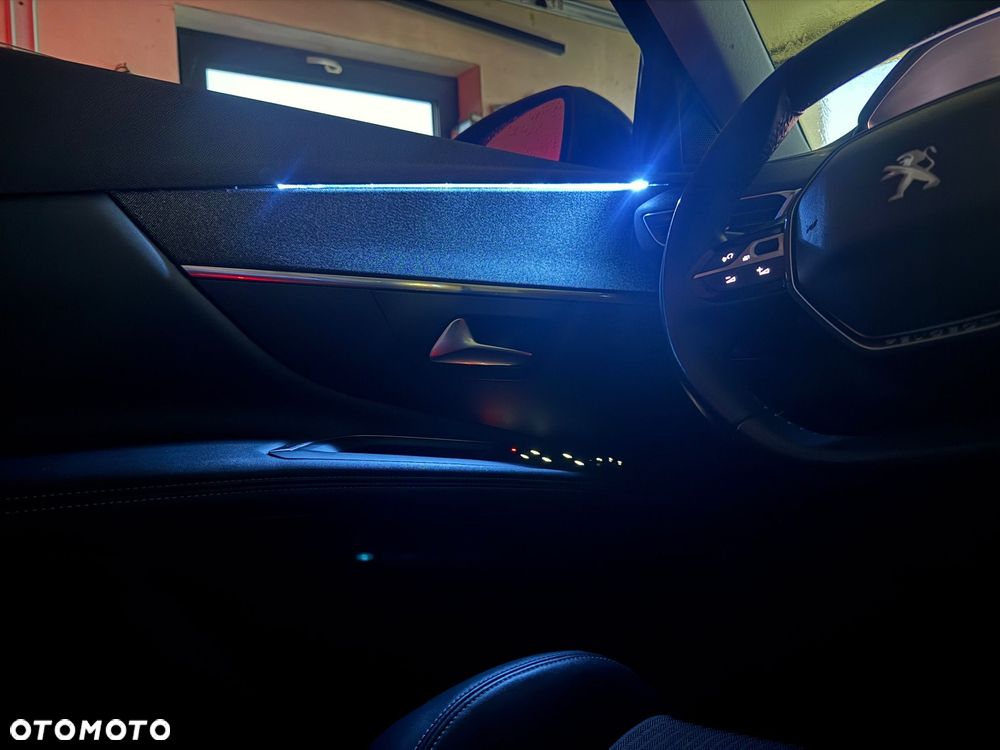 Peugeot 3008 1.5 BlueHDi Allure S&S EAT8 - 32
