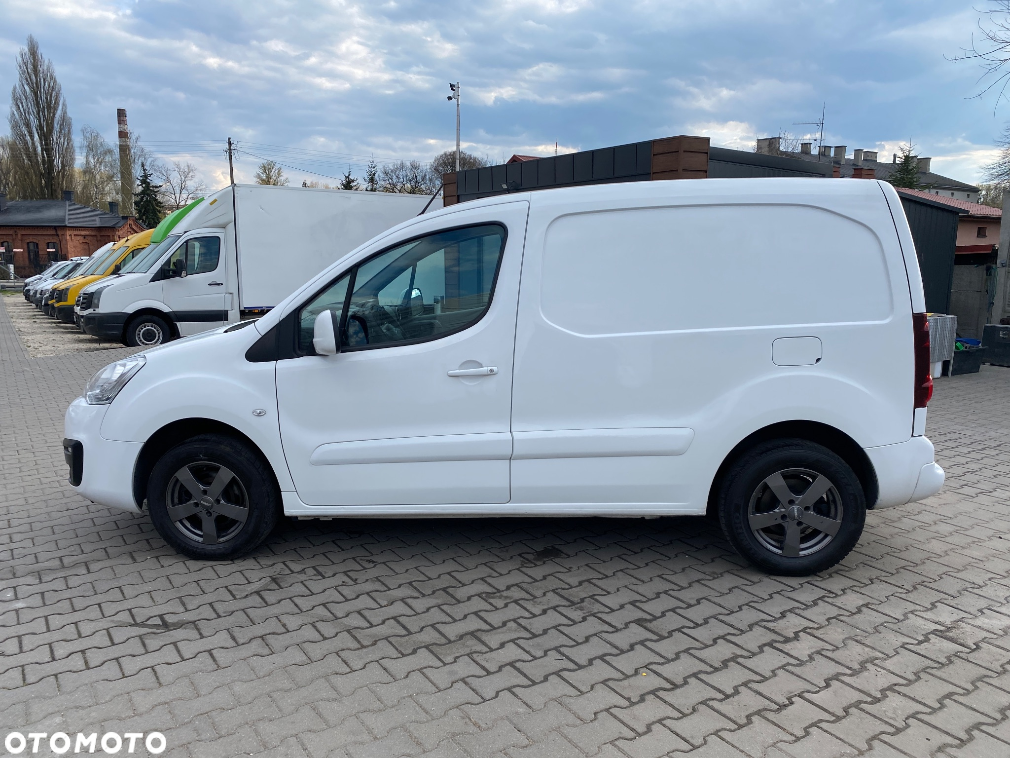 Citroën BERLINGO - 8