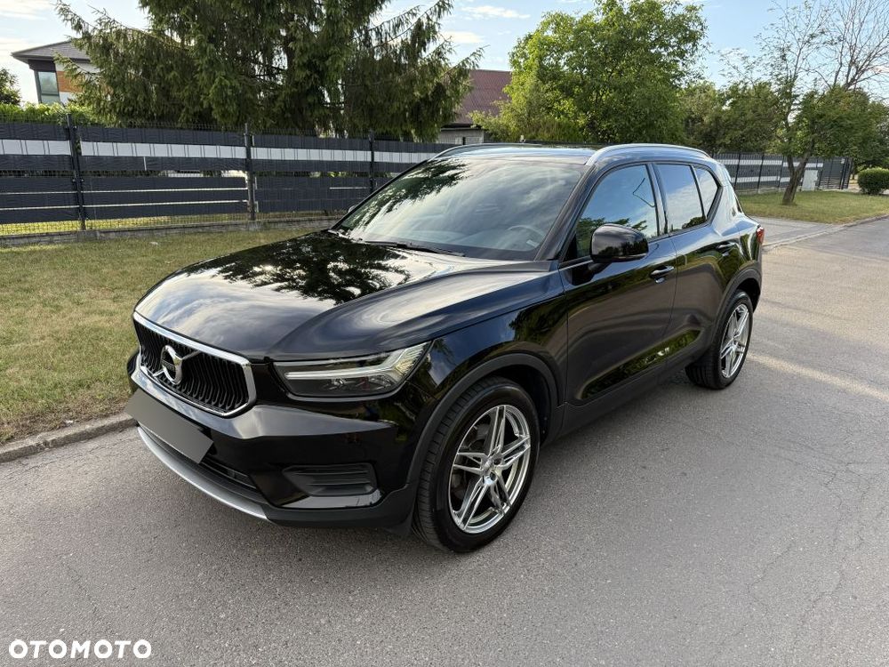 Volvo XC 40 D4 AWD Momentum - 2