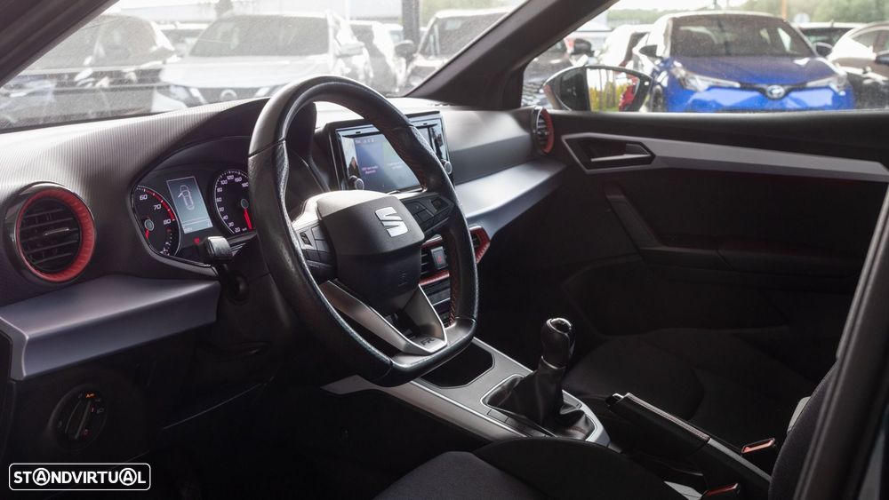 SEAT Arona 1.0 TSI FR - 4