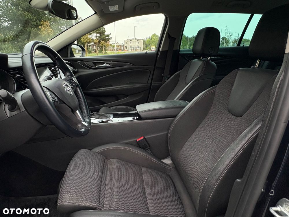 Opel Insignia - 33