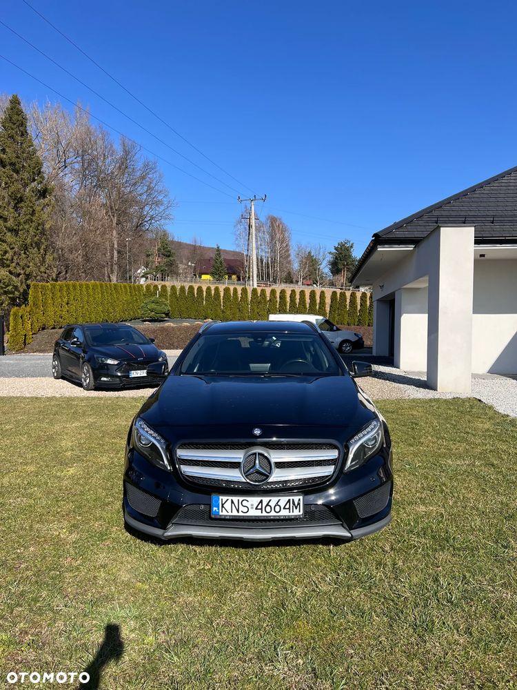Mercedes-Benz GLA 180 7G-DCT AMG Line - 4