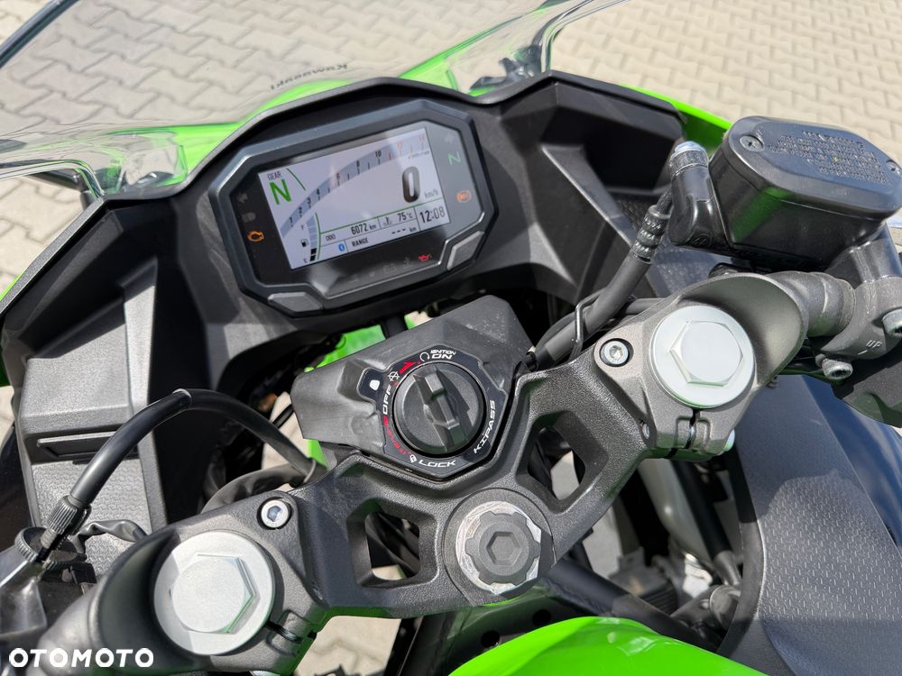 Kawasaki Ninja 500 - 6