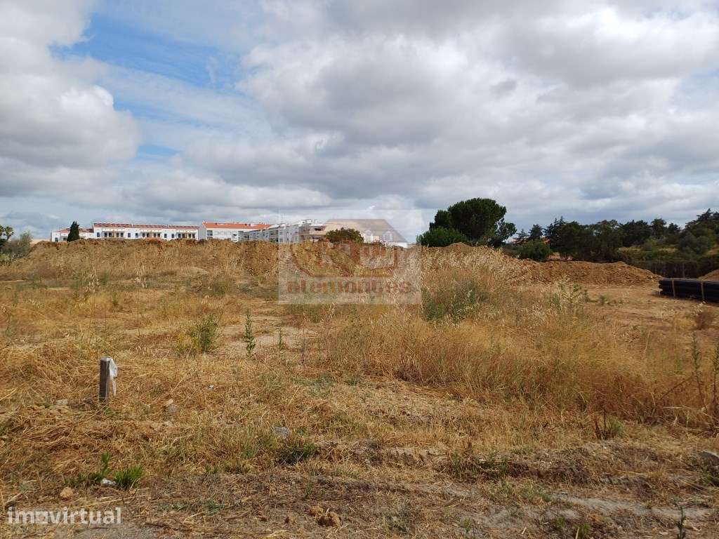 Lote com PROJECTO APROVADO para construção de moradia e piscina - Grande imagem: 5/11