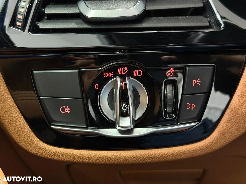 BMW Seria 5 530i Aut. - 20