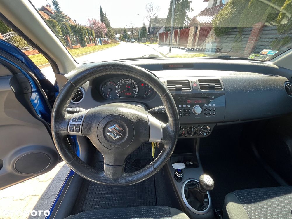 Suzuki Swift 1.3 Sunlight Edition - 17