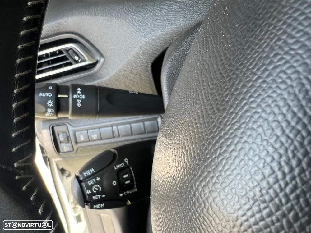 Peugeot 308 SW 1.6 BlueHDi Allure J17 - 12