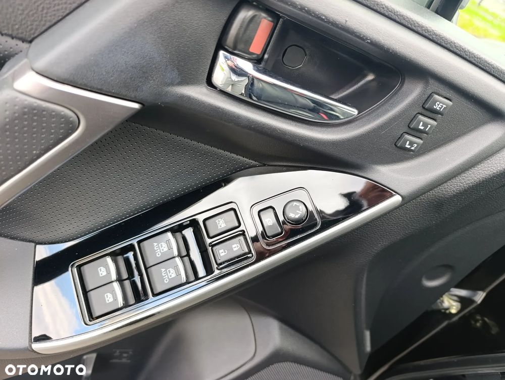Subaru Forester 2.0 XT Platinum Lineartronic - 9