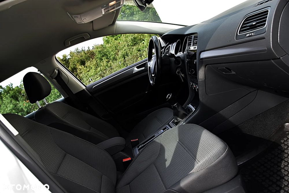 Volkswagen Golf 1.6 TDI BMT Comfortline - 20