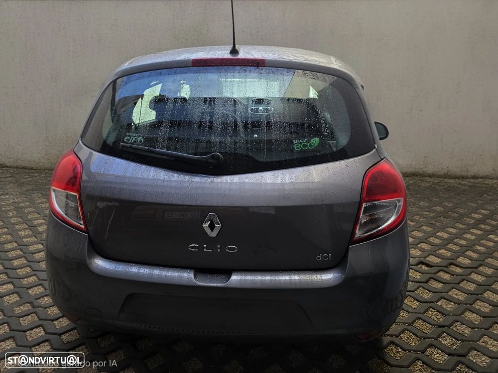 Renault Clio 1.5 dCi Dynamique S - 5