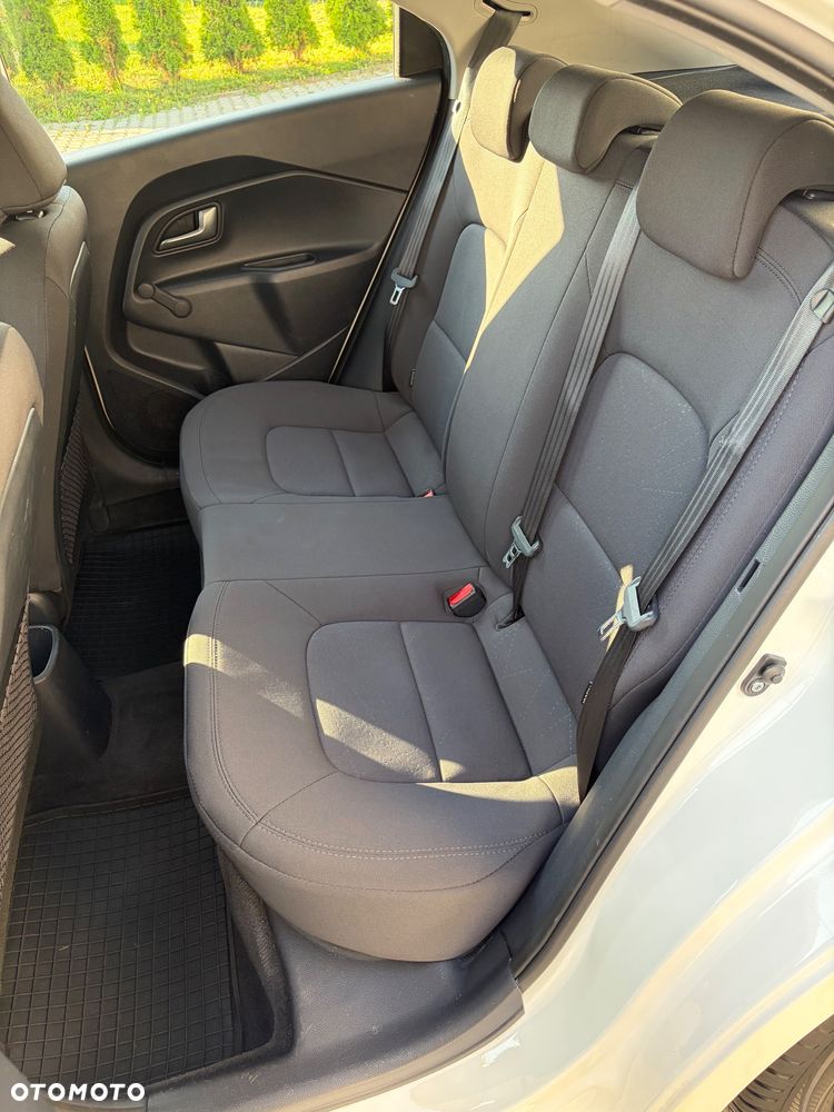 Kia Rio 1.1 crdi M - 23
