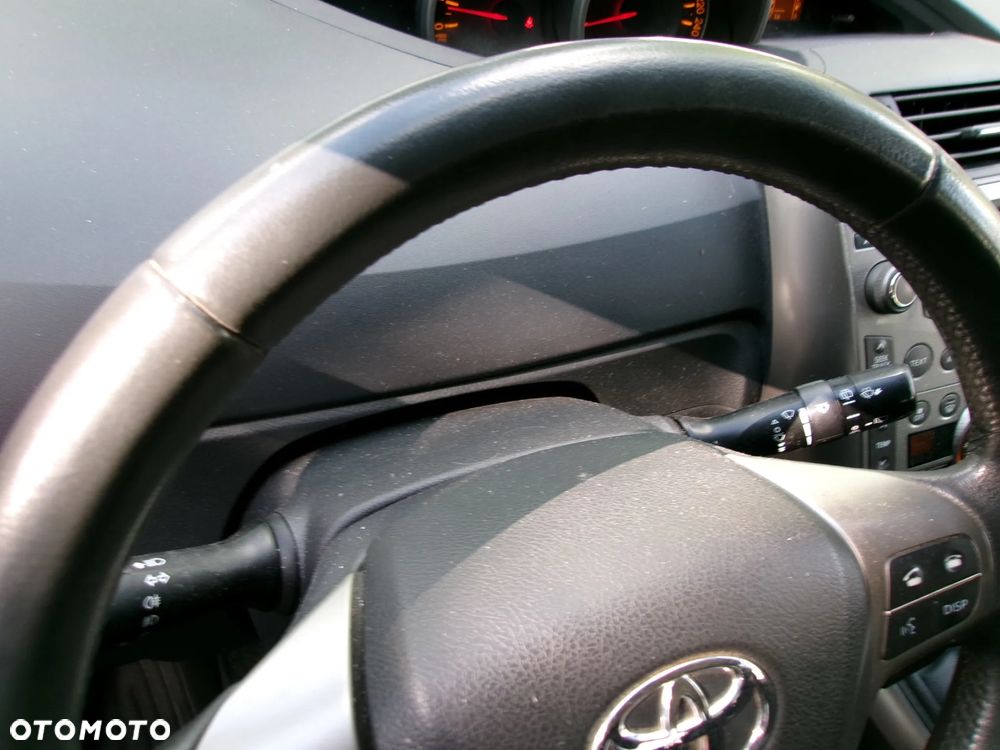 KIEROWNICA SKÓRA TEMPOMAT TOYOTA VERSO 09-13 - 2