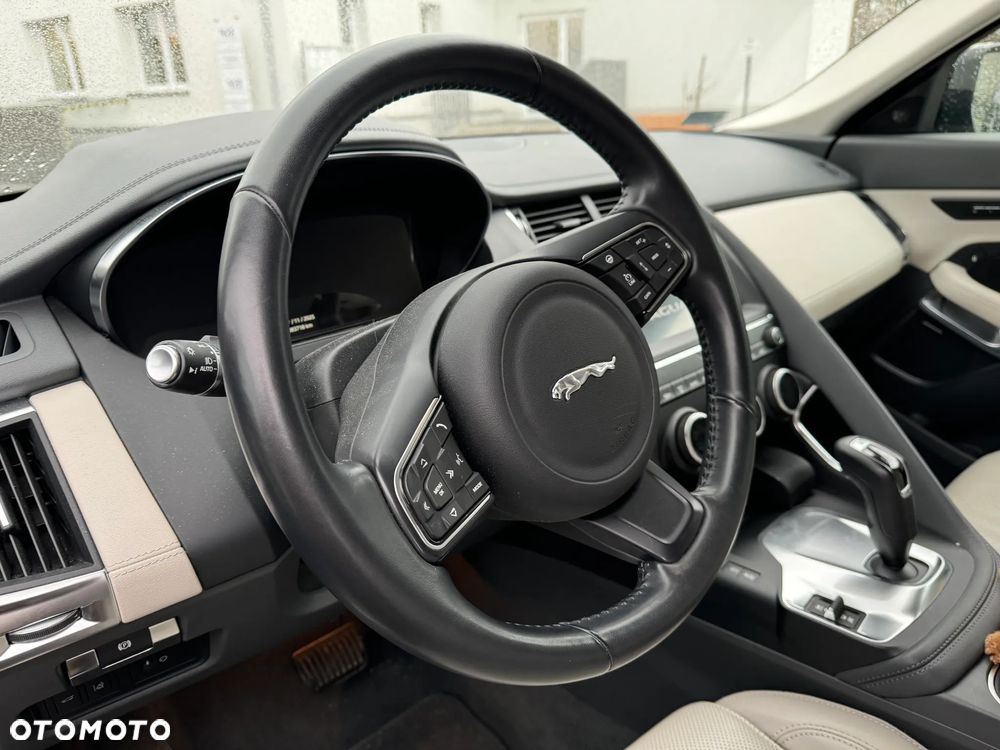Jaguar E-Pace P250 AWD - 7
