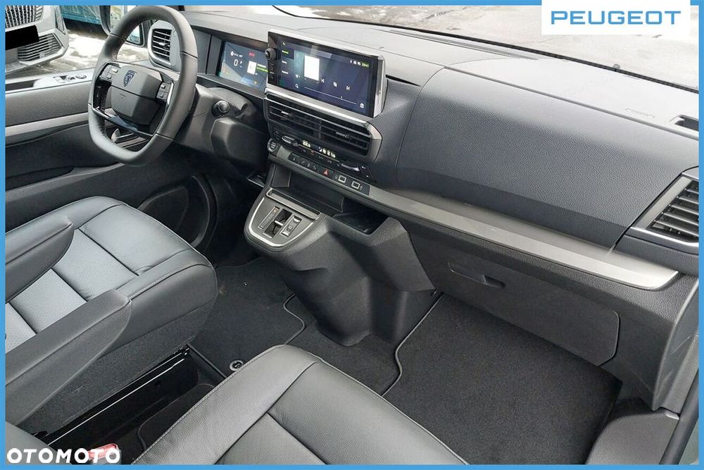 Peugeot Traveller - 11