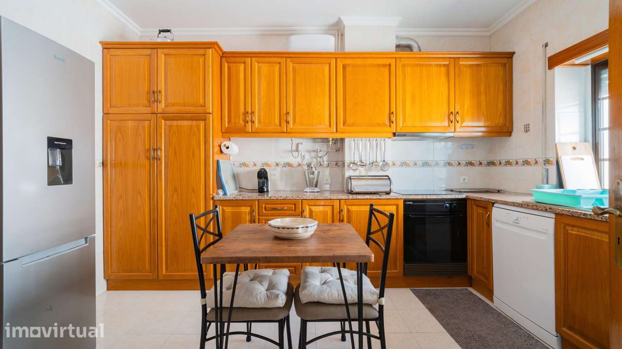Apartamento T2 com Excelente Exposição Solar e Varanda com Churrasquei - Grande imagem: 4/22