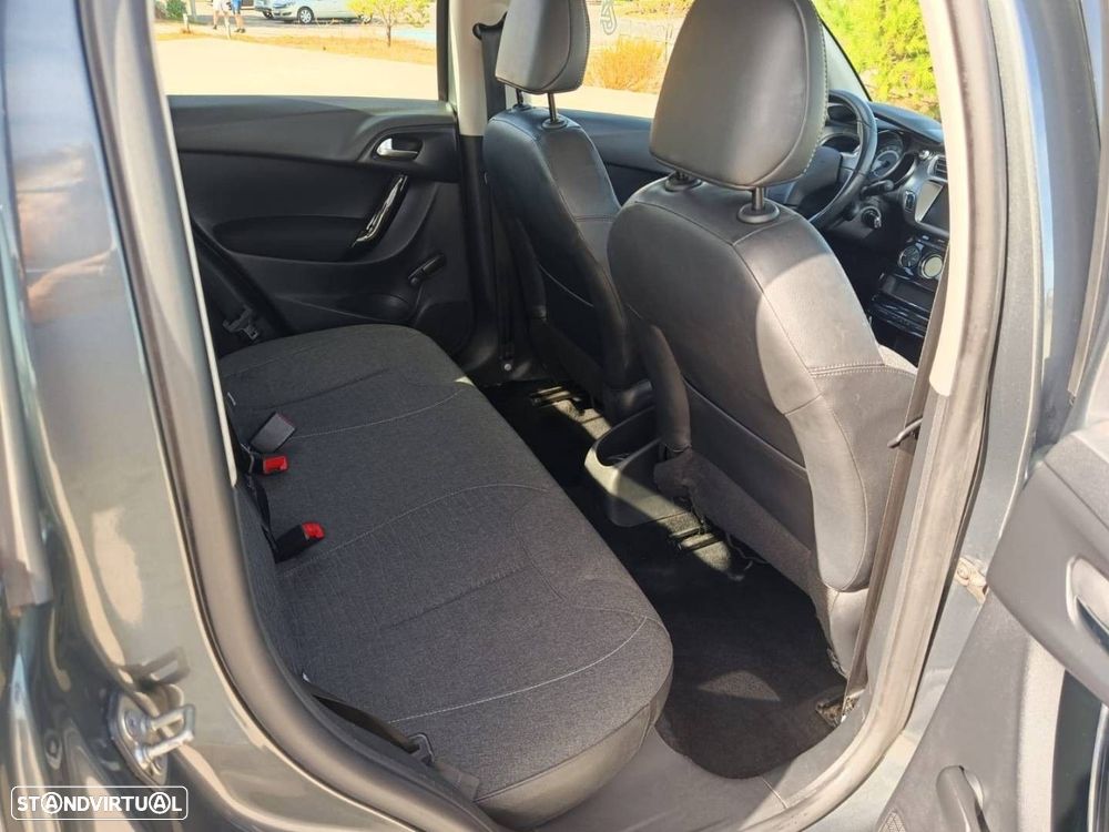 Citroën C3 1.2 PureTech Seduction - 19