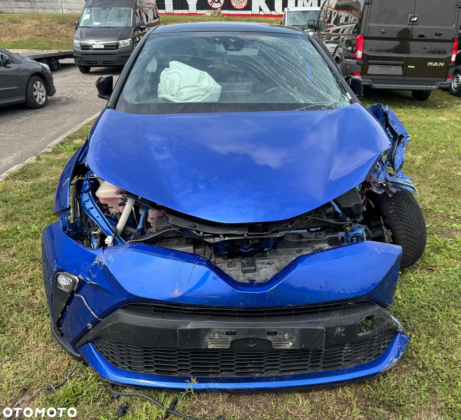 Toyota C-HR 2.0 Hybrid Executive - 8