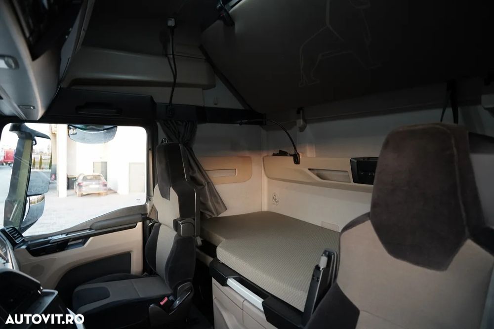 MAN 26.480 / SOLO / MEGA / 6X2 / AER CONDIȚIONAT PARCARE / PUNTE RIDICATĂ / ȘINGURI CAMIOANĂ - 26