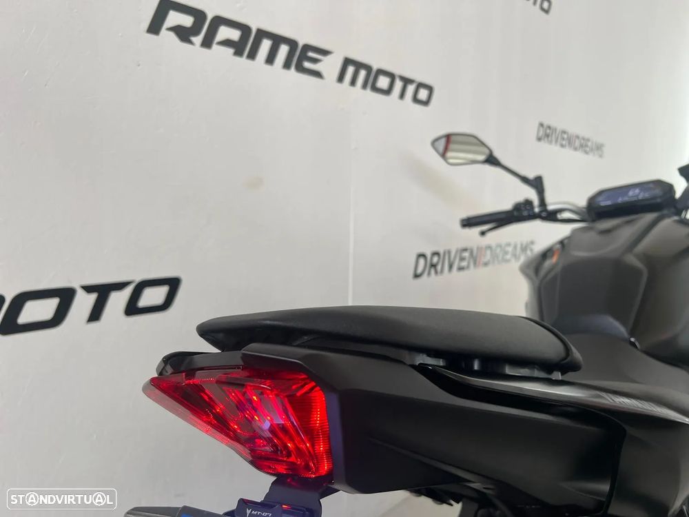 Yamaha MT-07 - 10