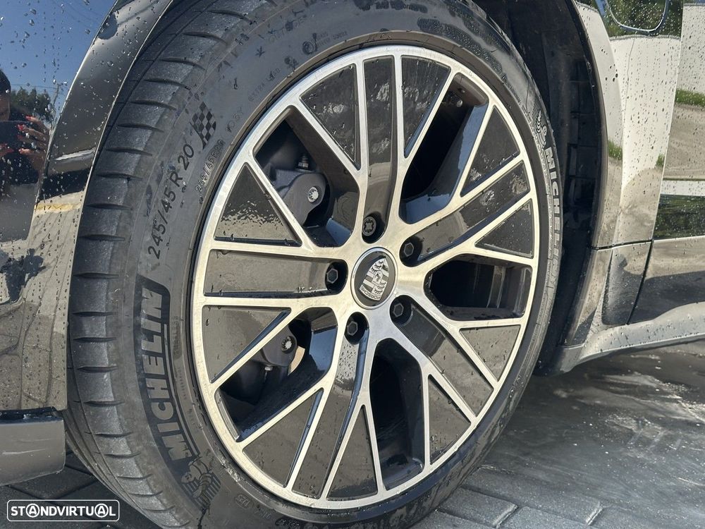 Porsche Taycan Sport Turismo bateria Performance Plus - 5