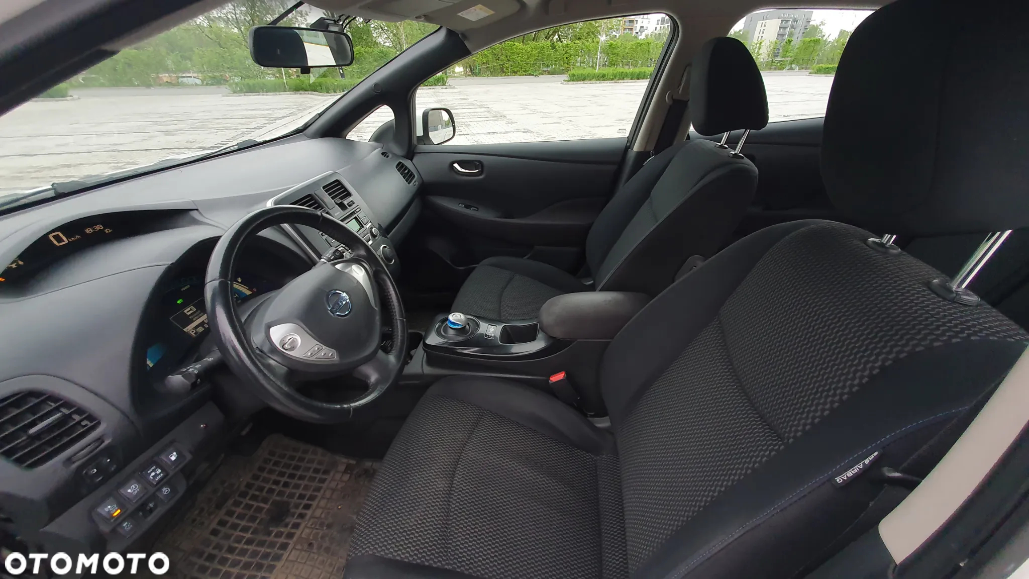 Nissan Leaf 30kWh Visia - 24