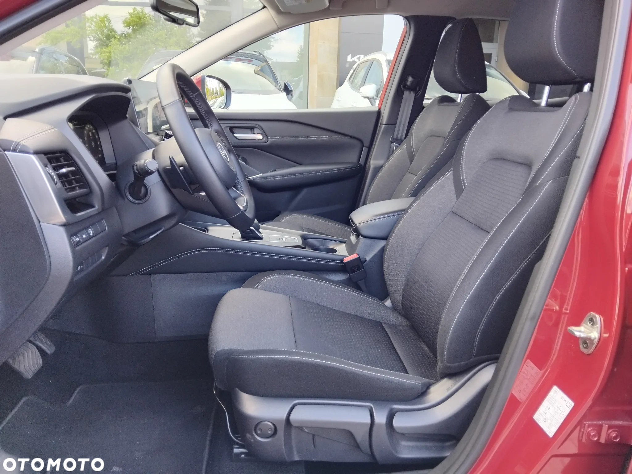 Nissan Qashqai 1.3 DIG-T mHEV N-Connecta Xtronic - 16