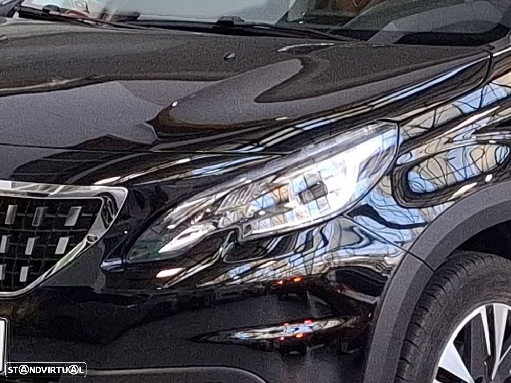 Peugeot 2008 1.2 PureTech Allure - 16