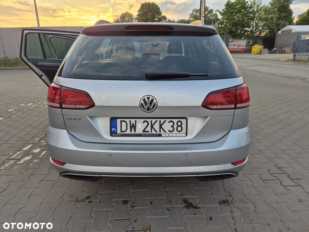 Volkswagen Golf 1.5 TSI BMT Evo Comfortline DSG - 4