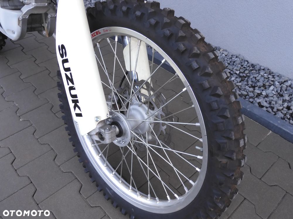 Suzuki RM-Z - 4