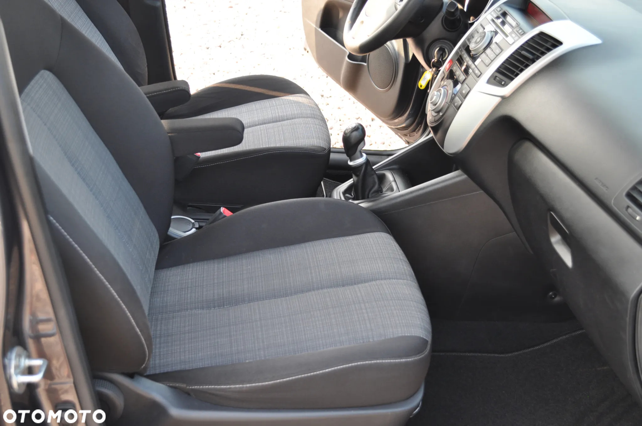 Kia Venga 1.6 CVVT Dream Team Edition - 28