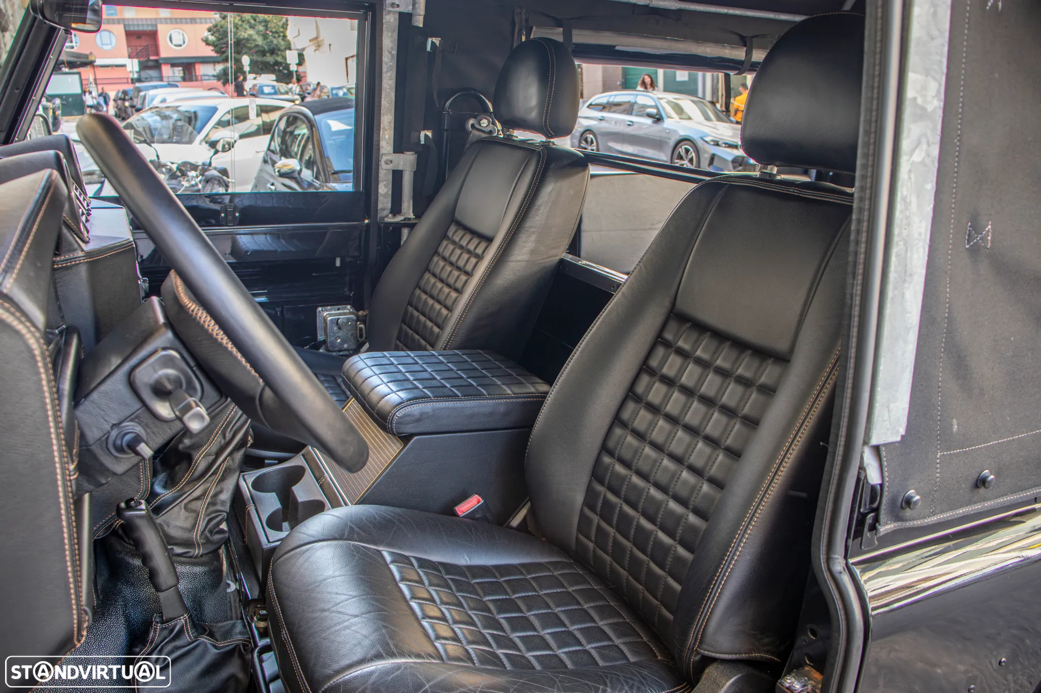 Land Rover Defender 90 SW 2.4 CRD S - 9