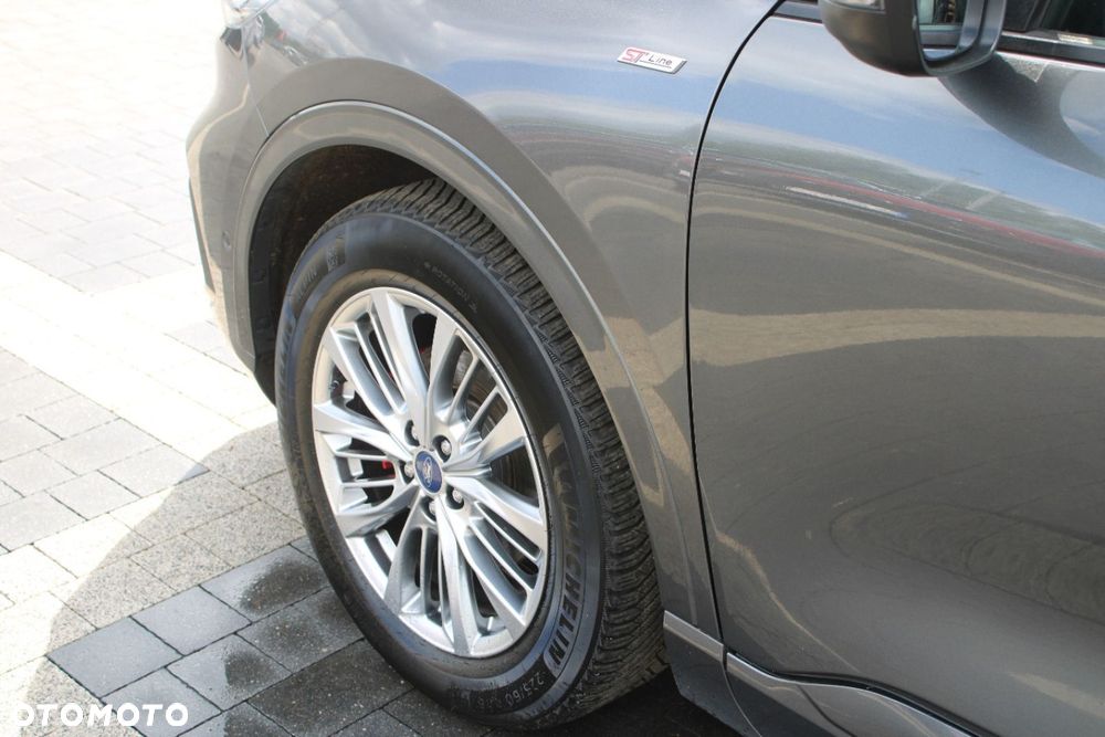 Ford Kuga - 19