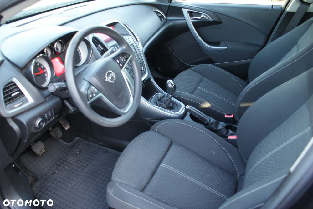 Opel Astra 1.4 Turbo - 4