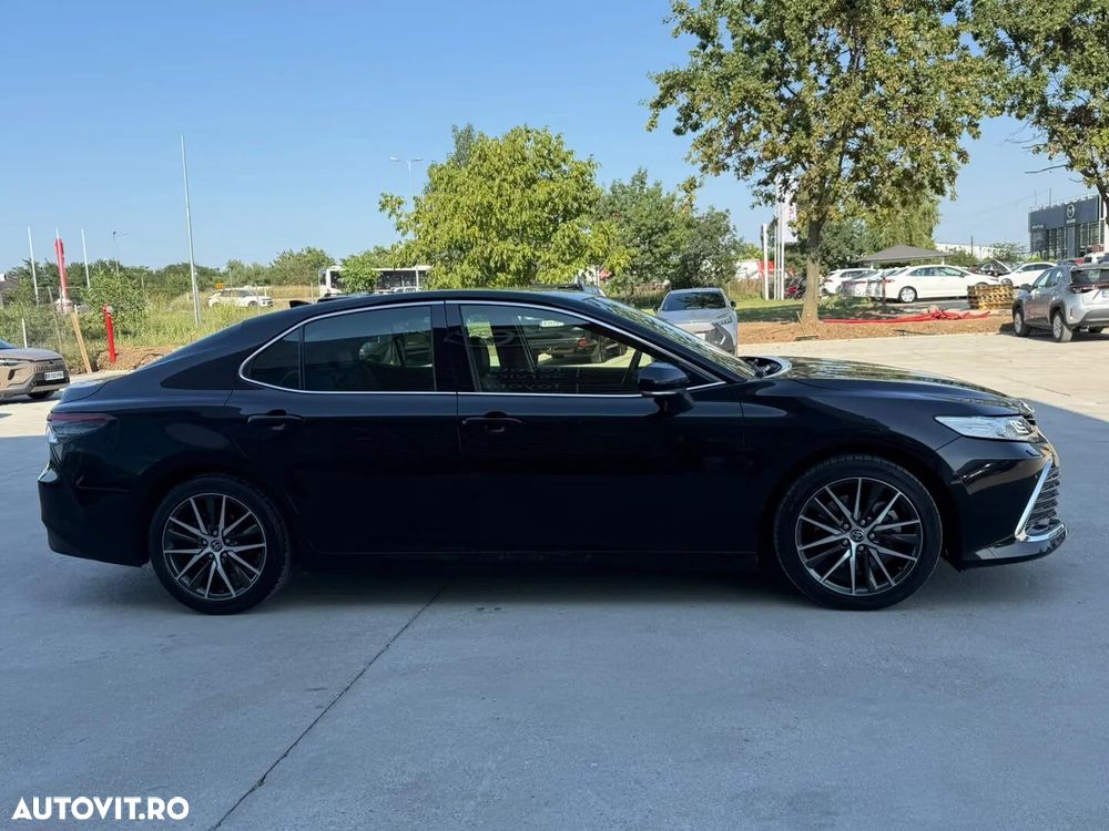 Toyota Camry 2.5 Dynamic - 7