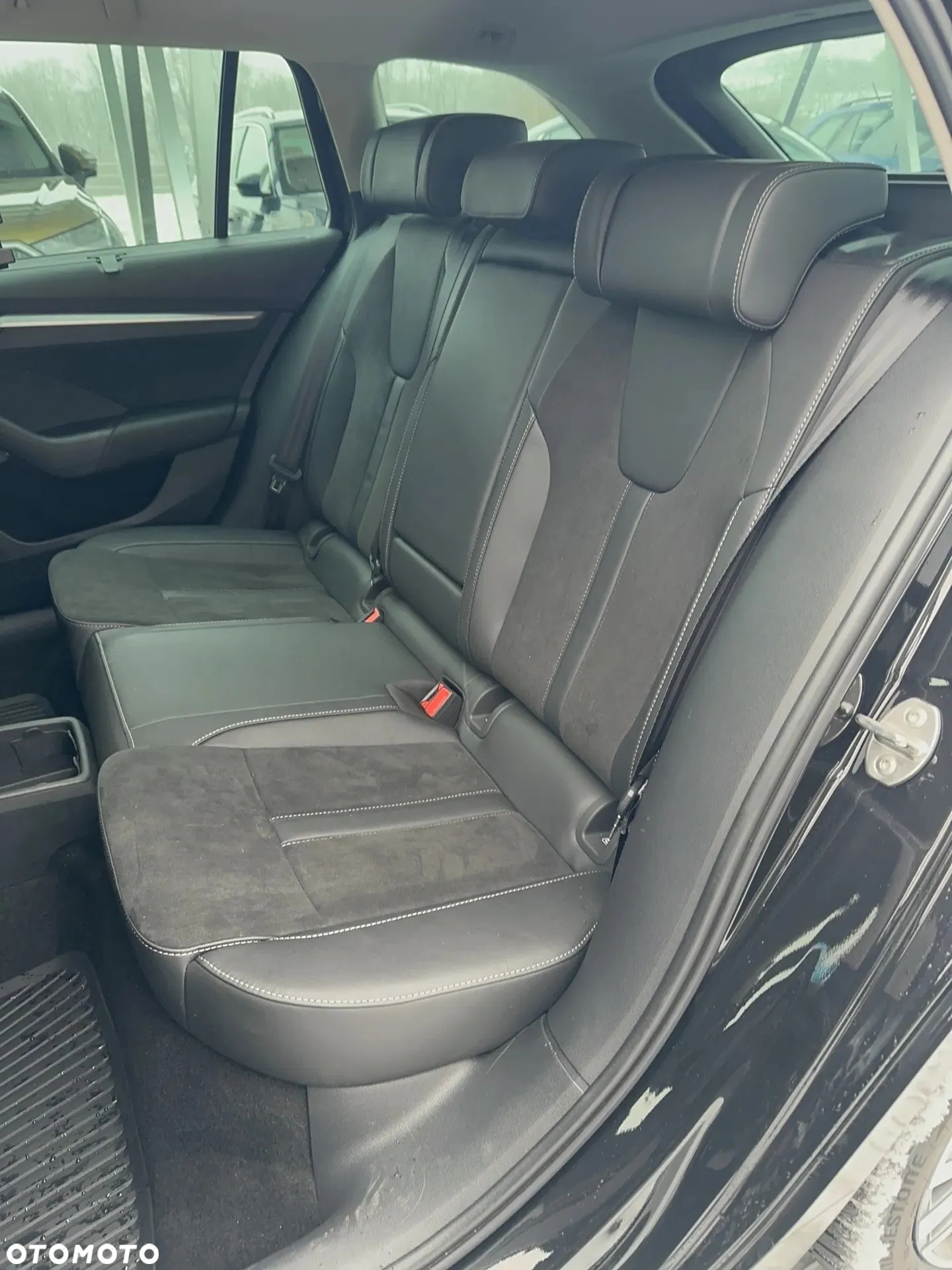 Skoda Octavia 2.0 TDI Selection DSG - 30