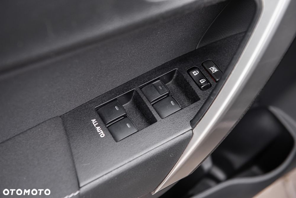 Toyota Corolla 1.6 Prestige EU6 - 22