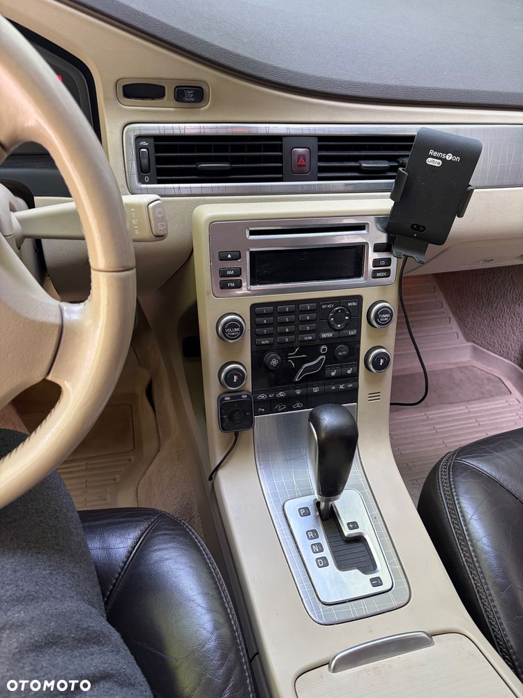 Volvo XC 70 3.2 AWD Momentum - 13