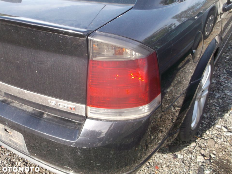 Opel Vectra C po lifcie hb lampa tylna - 1