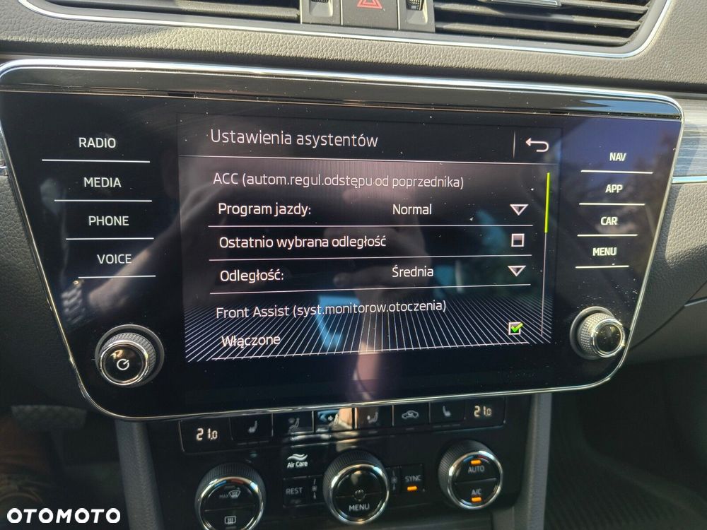 Skoda Superb 2.0 TSI Style DSG - 32