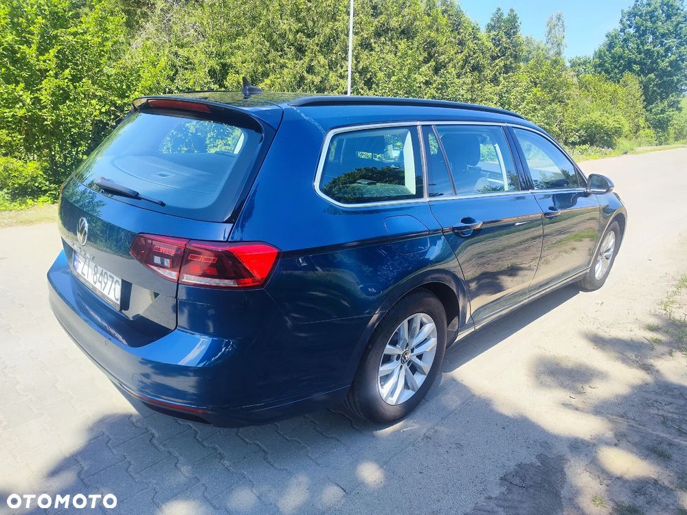 Volkswagen Passat 2.0 TDI SCR DSG Trendline - 6