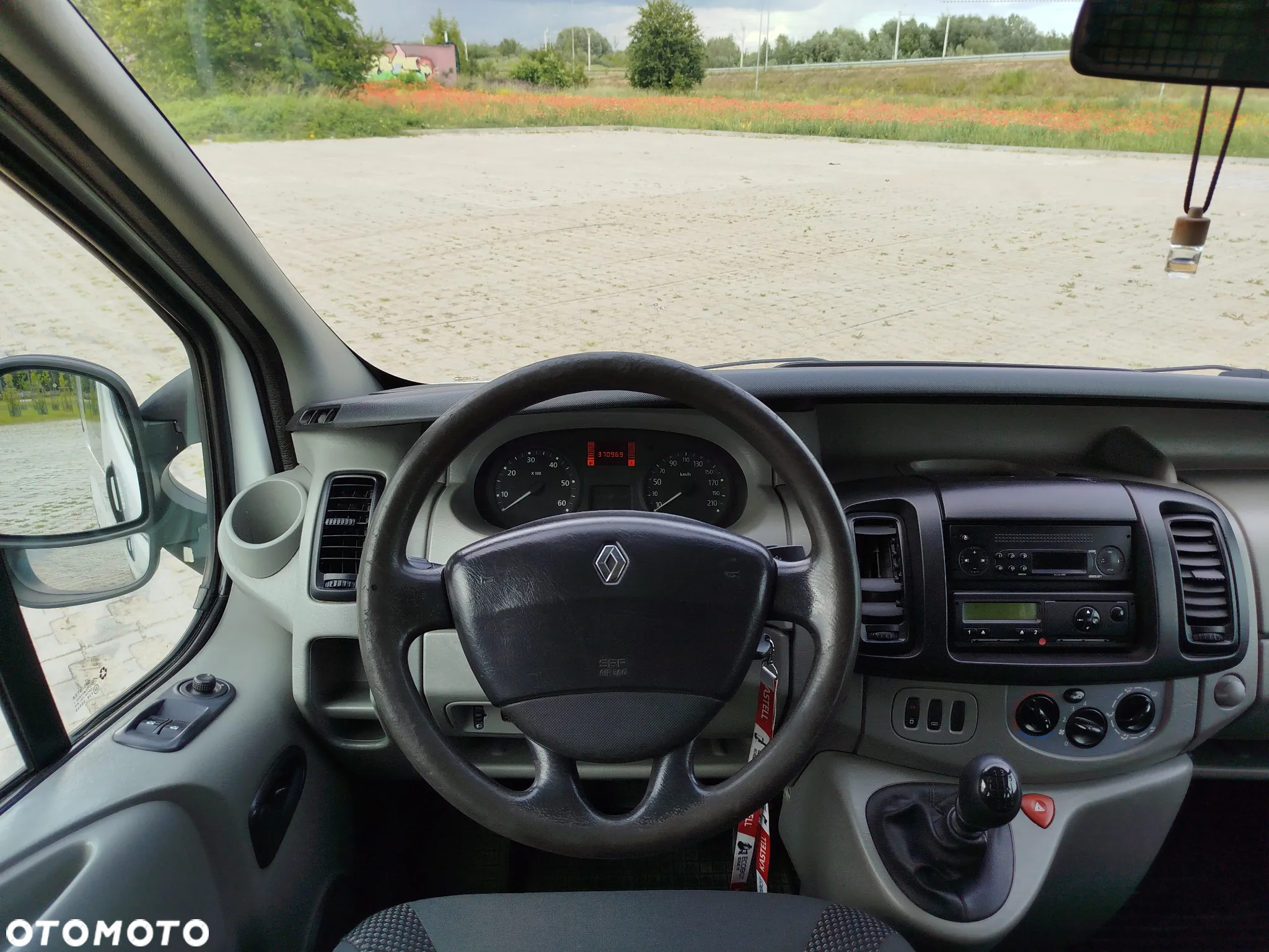 Renault Trafic - 18