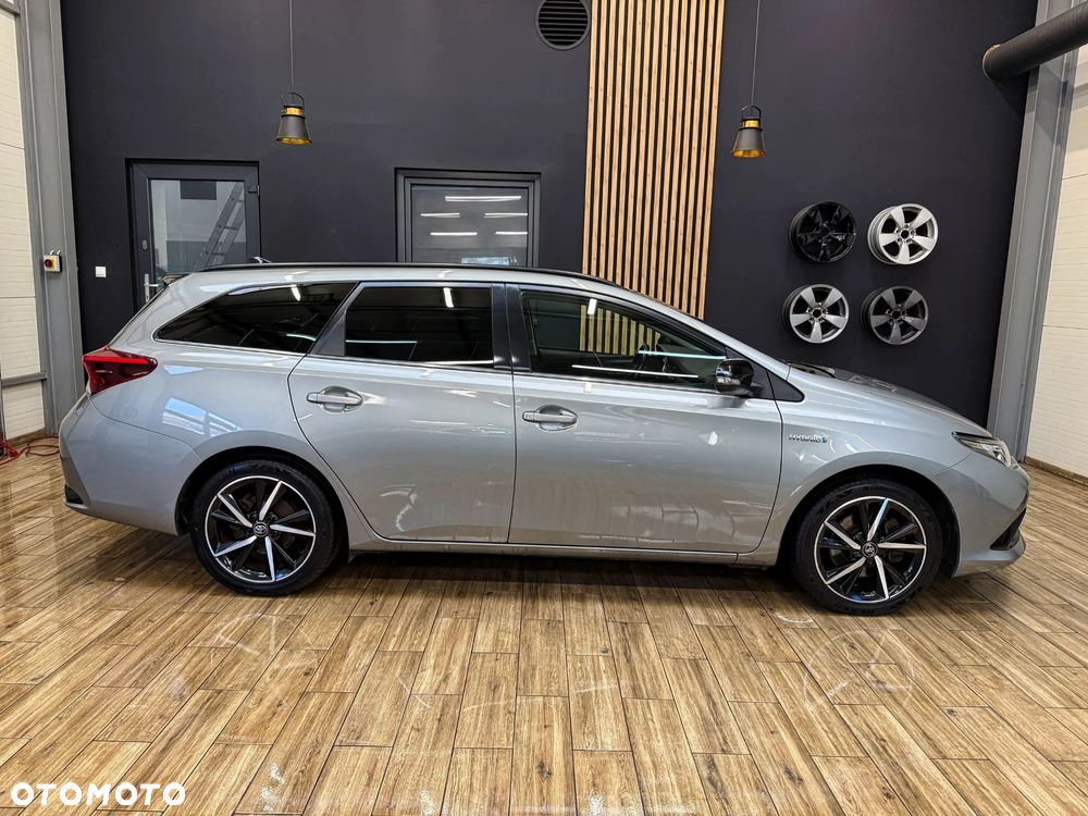 Toyota Auris 1.8 HSD Luna - 6