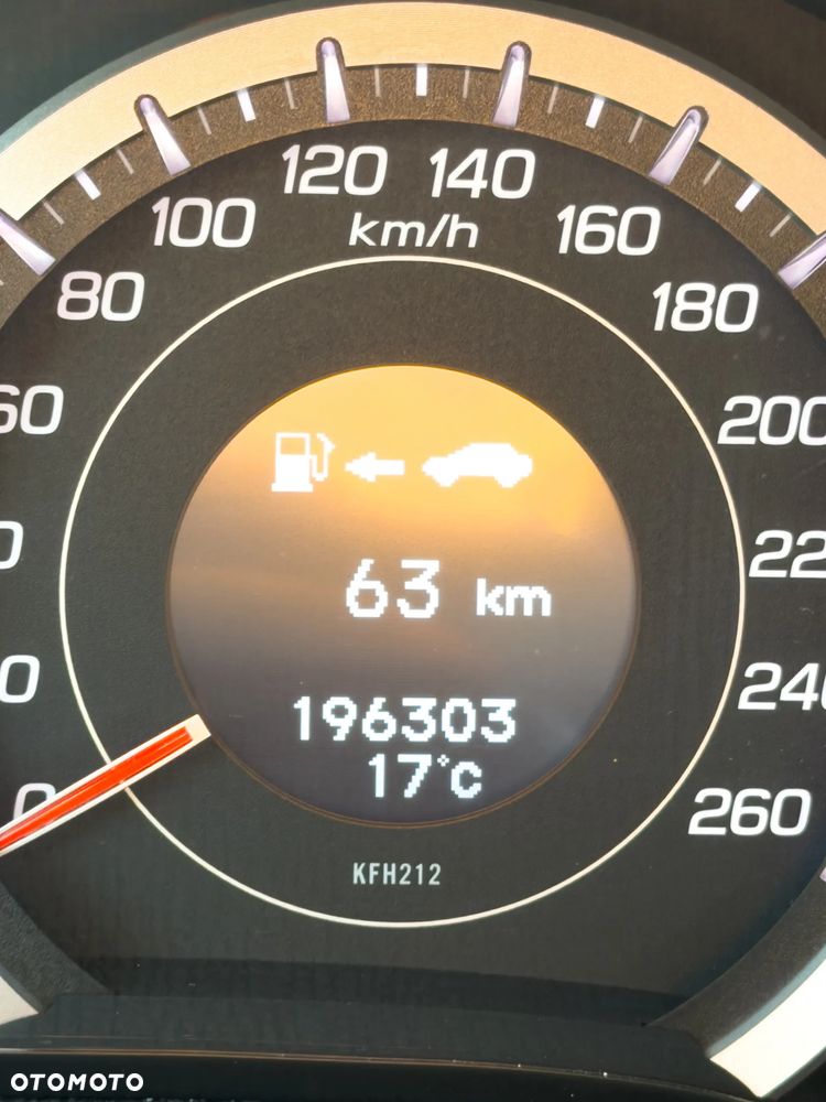 Honda Accord 2.0 Executive - 9