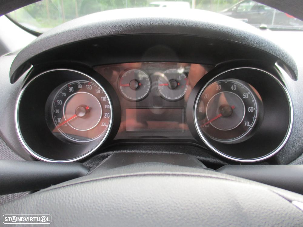 Fiat Punto 1.3 M-Jet Easy S&S - 11